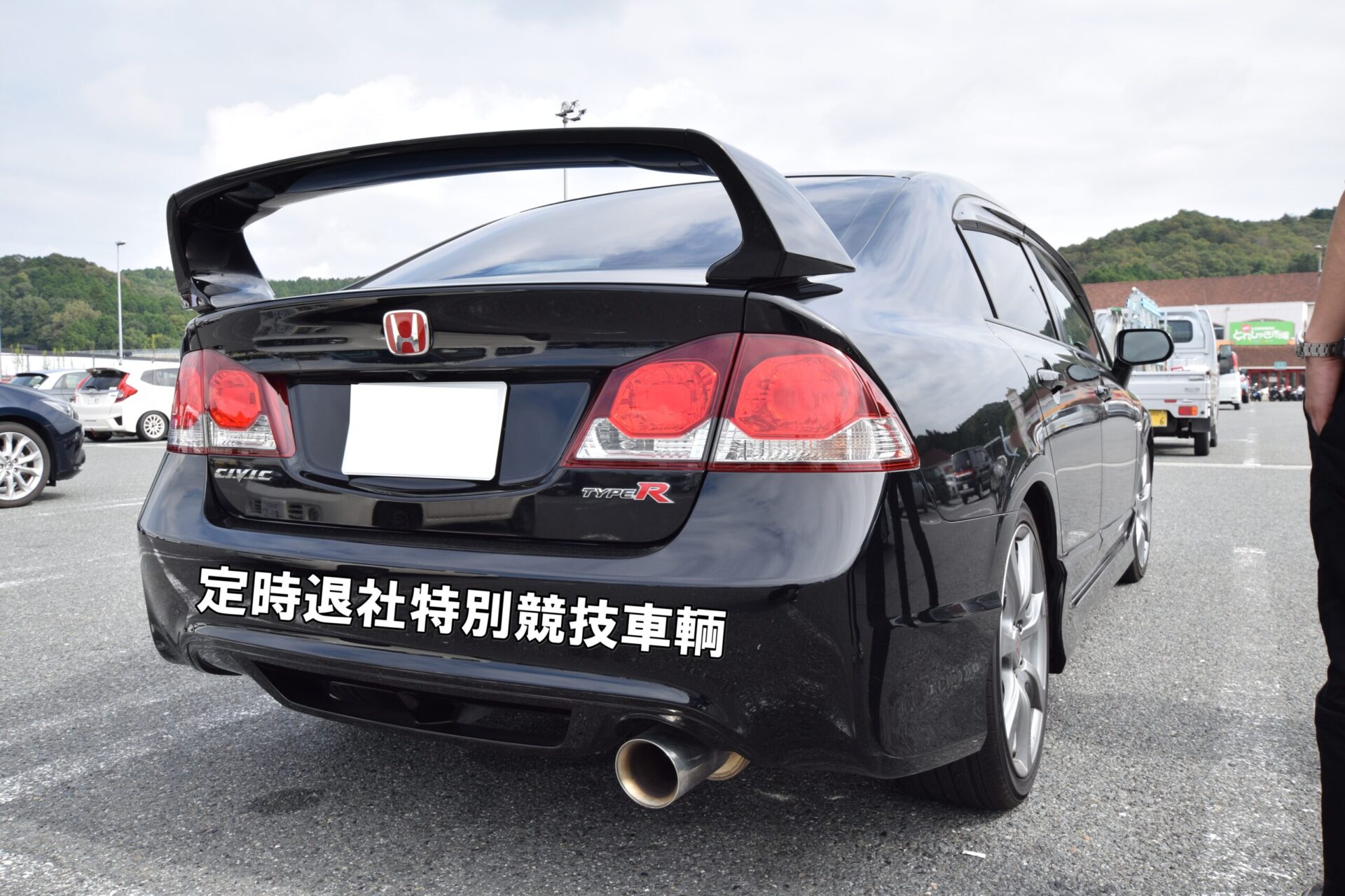 経験談 スポーツカーで通勤ってどう 嫌味を言われる原因と対策を紹介 ノッテ ニスモのマーチ 経験談 スポーツカーで通勤ってどう 嫌味を言われる原因と対策を紹介 ノッテ ニスモのマーチ