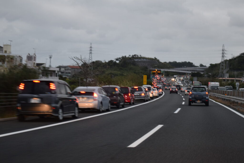 新車の慣らし運転で高速道路を走らせるときの注意点